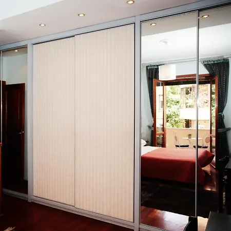 Luxurious Near 公寓 *
